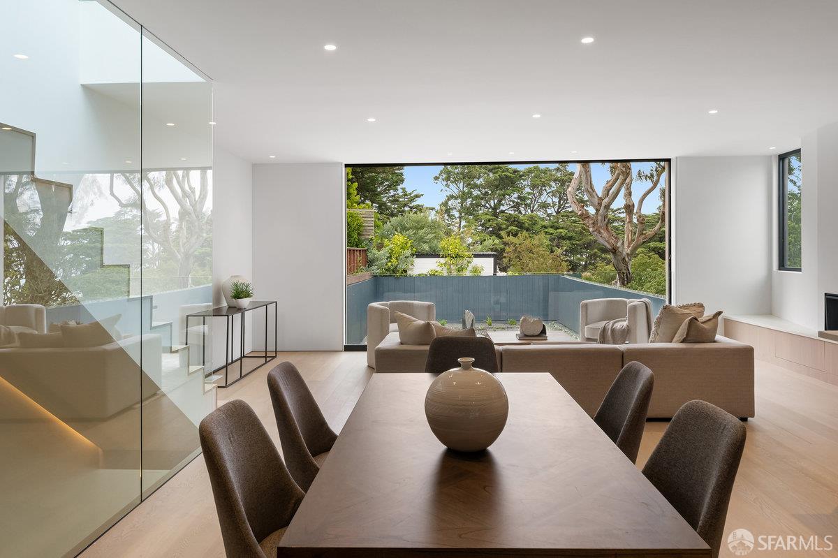 Detail Gallery Image 14 of 85 For 838 Duncan St, San Francisco,  CA 94131 - 3 Beds | 3 Baths