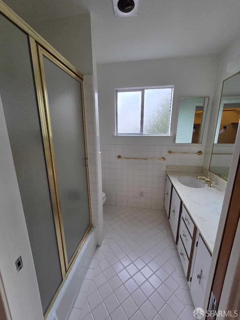Detail Gallery Image 17 of 33 For 1479 42nd Ave, San Francisco,  CA 94122 - 3 Beds | 2 Baths
