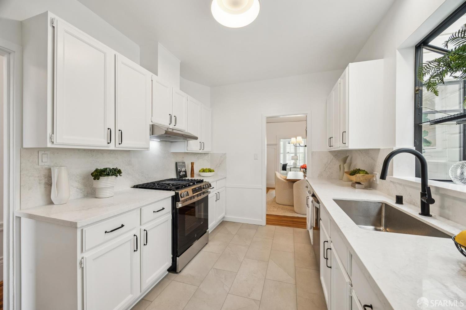 Detail Gallery Image 10 of 22 For 265 19th Ave, San Francisco,  CA 94121 - 2 Beds | 1 Baths