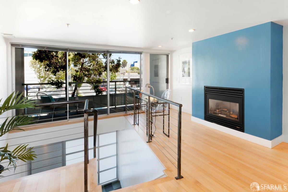 Photo #2: 425066053 Listing 