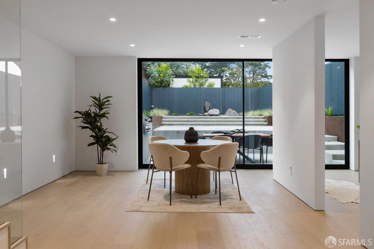 Detail Gallery Image 46 of 85 For 838 Duncan St, San Francisco,  CA 94131 - 3 Beds | 3 Baths