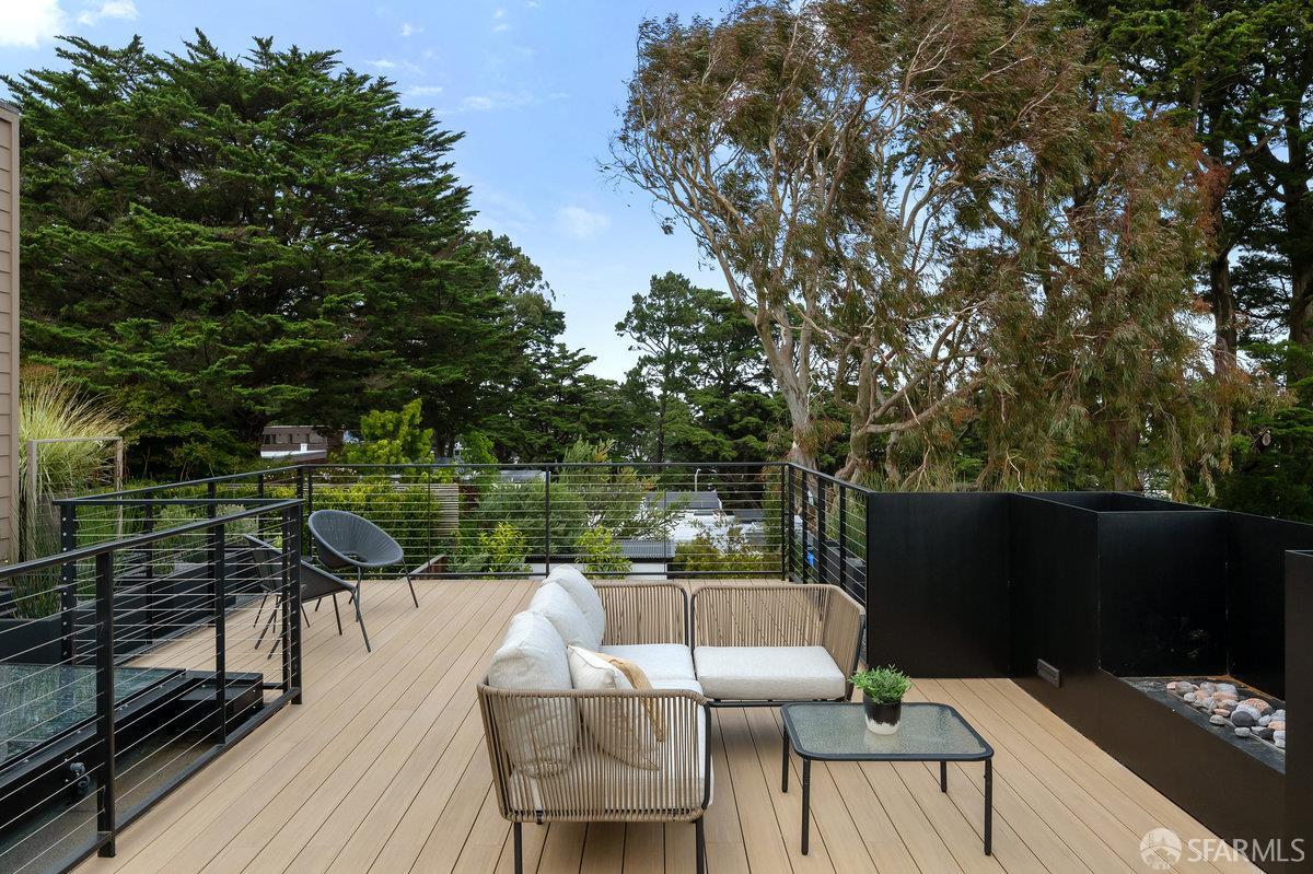 Detail Gallery Image 61 of 85 For 838 Duncan St, San Francisco,  CA 94131 - 3 Beds | 3 Baths