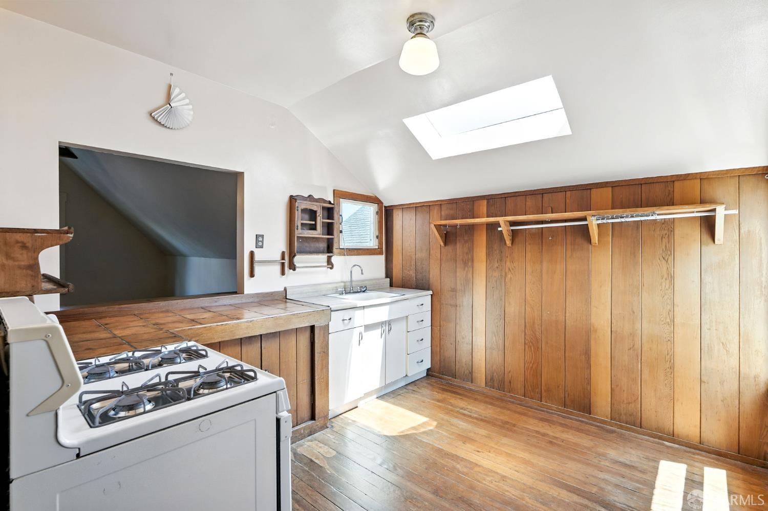 Detail Gallery Image 24 of 47 For 449 27th St, San Francisco,  CA 94131 - – Beds | – Baths