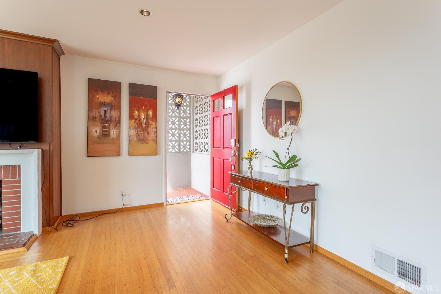 Detail Gallery Image 2 of 36 For 148 Marview Way, San Francisco,  CA 94131 - 4 Beds | 2/1 Baths
