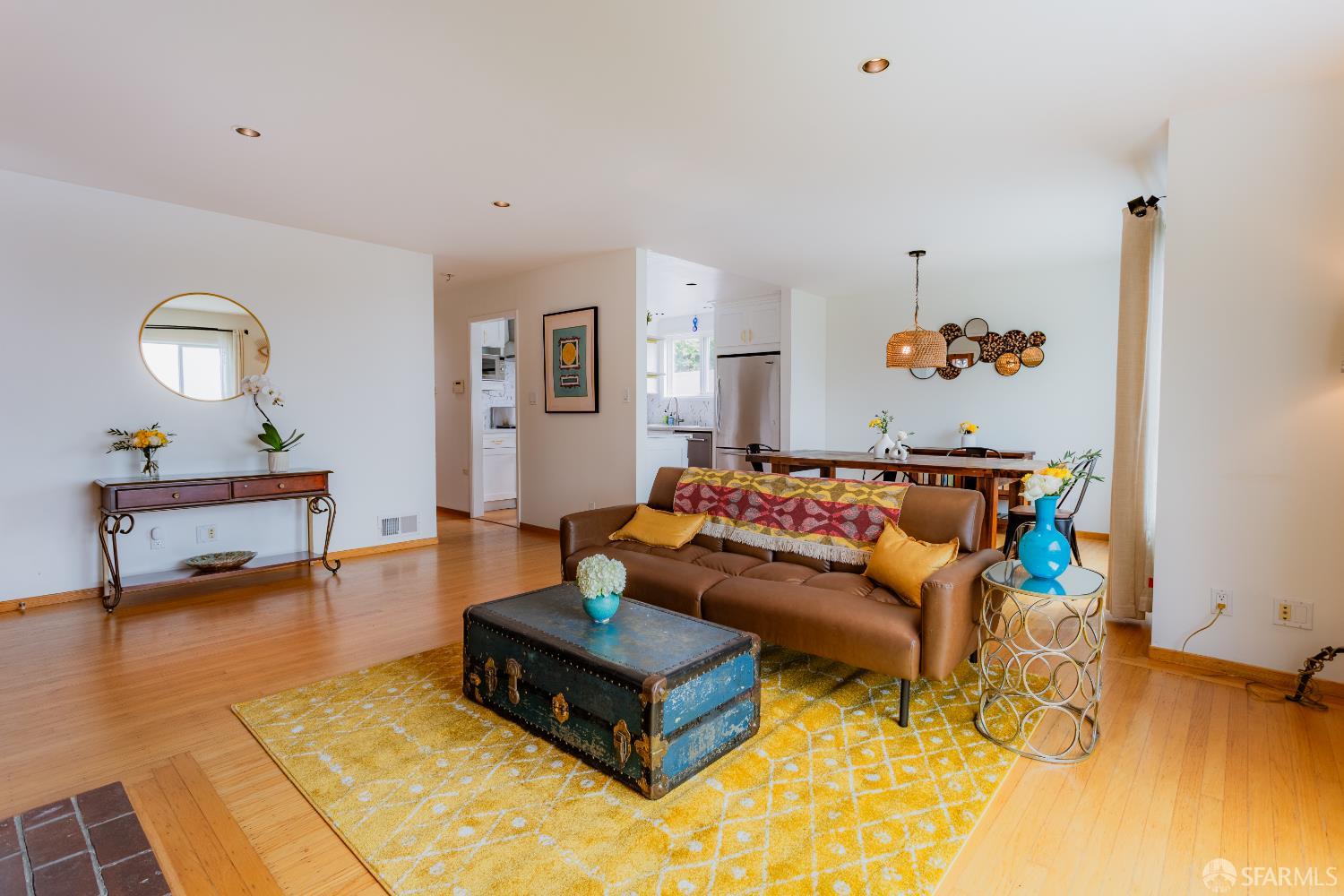 Detail Gallery Image 4 of 36 For 148 Marview Way, San Francisco,  CA 94131 - 4 Beds | 2/1 Baths