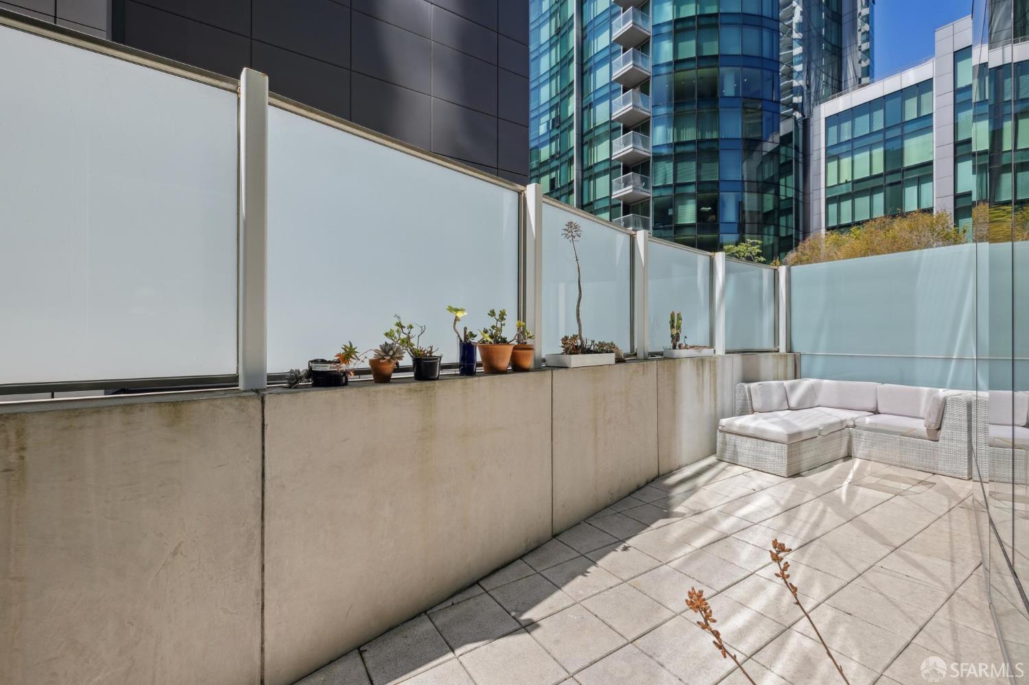 Detail Gallery Image 2 of 30 For 338 Spear St #3H,  San Francisco,  CA 94105 - 1 Beds | 1 Baths