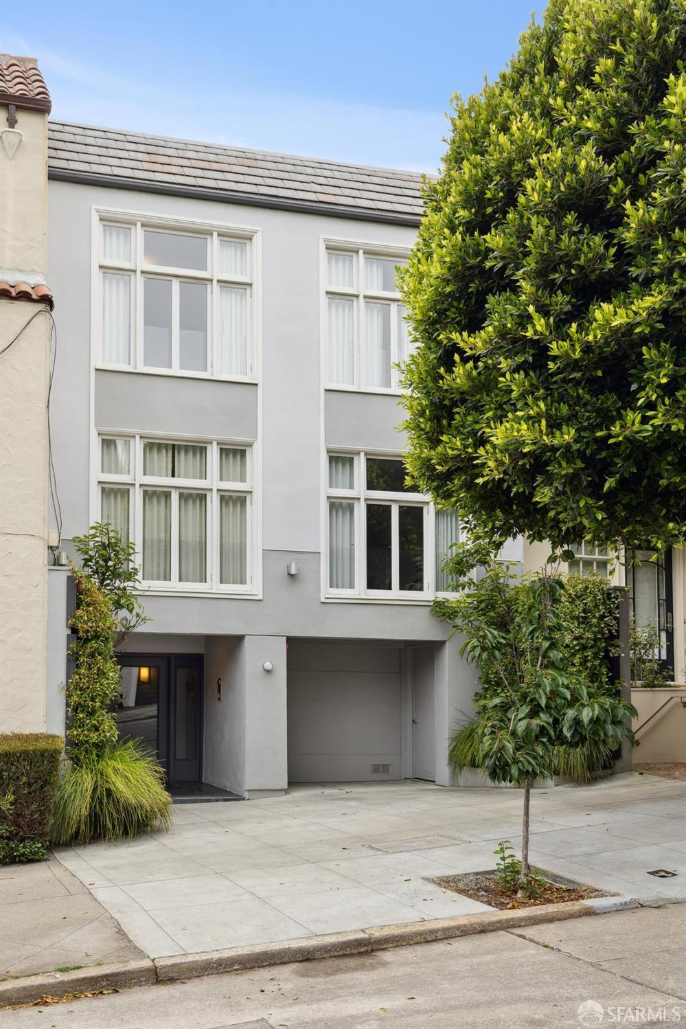 Detail Gallery Image 3 of 87 For 2740 Union St, San Francisco,  CA 94123 - – Beds | – Baths