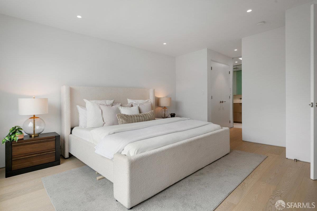 Detail Gallery Image 26 of 85 For 838 Duncan St, San Francisco,  CA 94131 - 3 Beds | 3 Baths