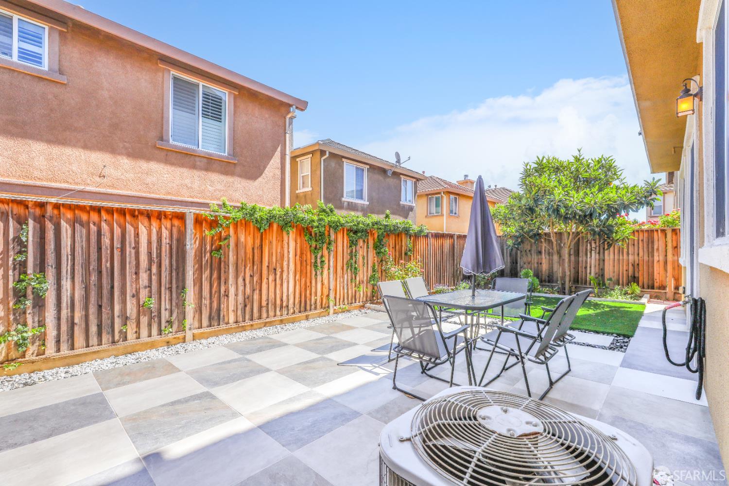 Detail Gallery Image 28 of 33 For 161 Kapalua Bay Cir, Pittsburg,  CA 94565 - 3 Beds | 2/1 Baths