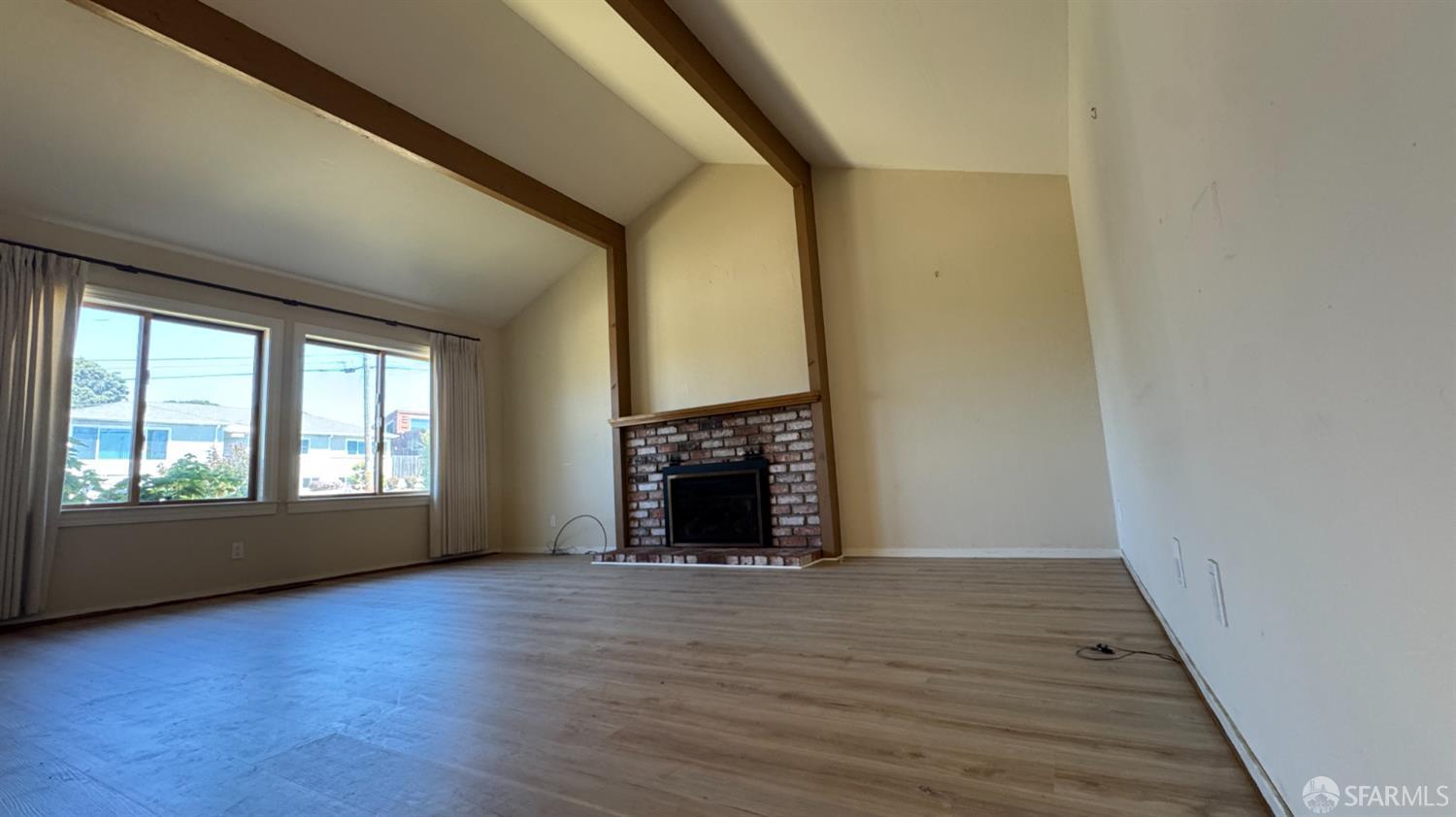 Detail Gallery Image 3 of 22 For 5212 Macdonald Ave, Richmond,  CA 94805 - 3 Beds | 2 Baths