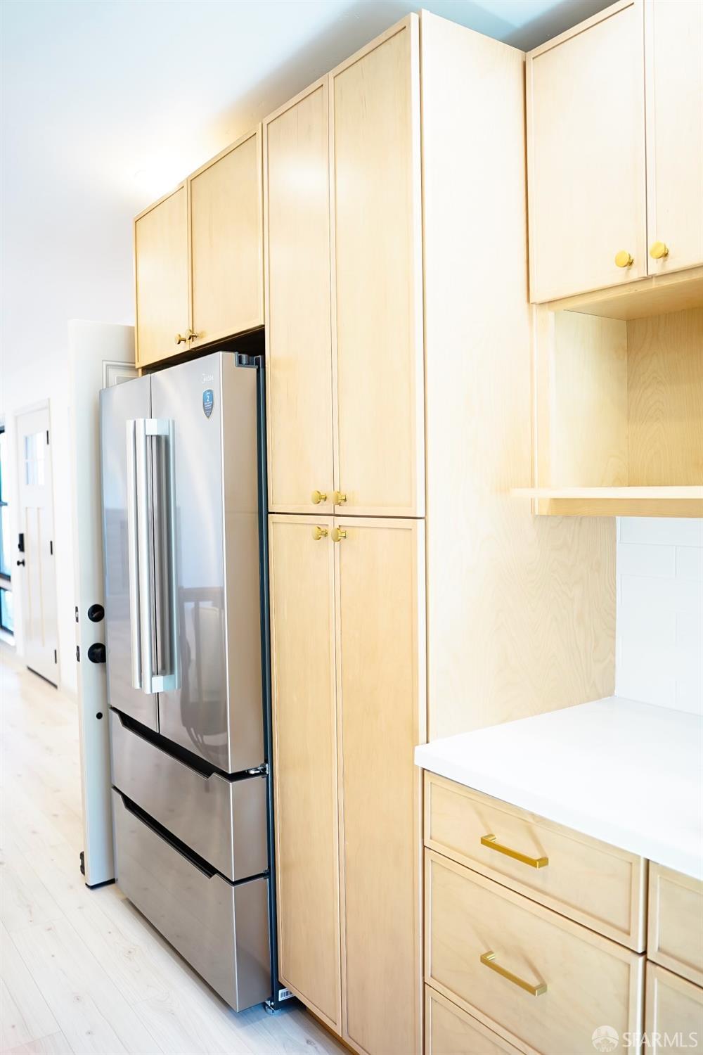 Detail Gallery Image 9 of 33 For 1517 Maxine Ave, San Mateo,  CA 94401 - 3 Beds | 2 Baths
