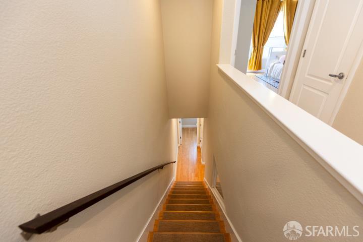 Detail Gallery Image 12 of 31 For 22832 Evanswood Rd, Hayward,  CA 94541 - 2 Beds | 2/1 Baths