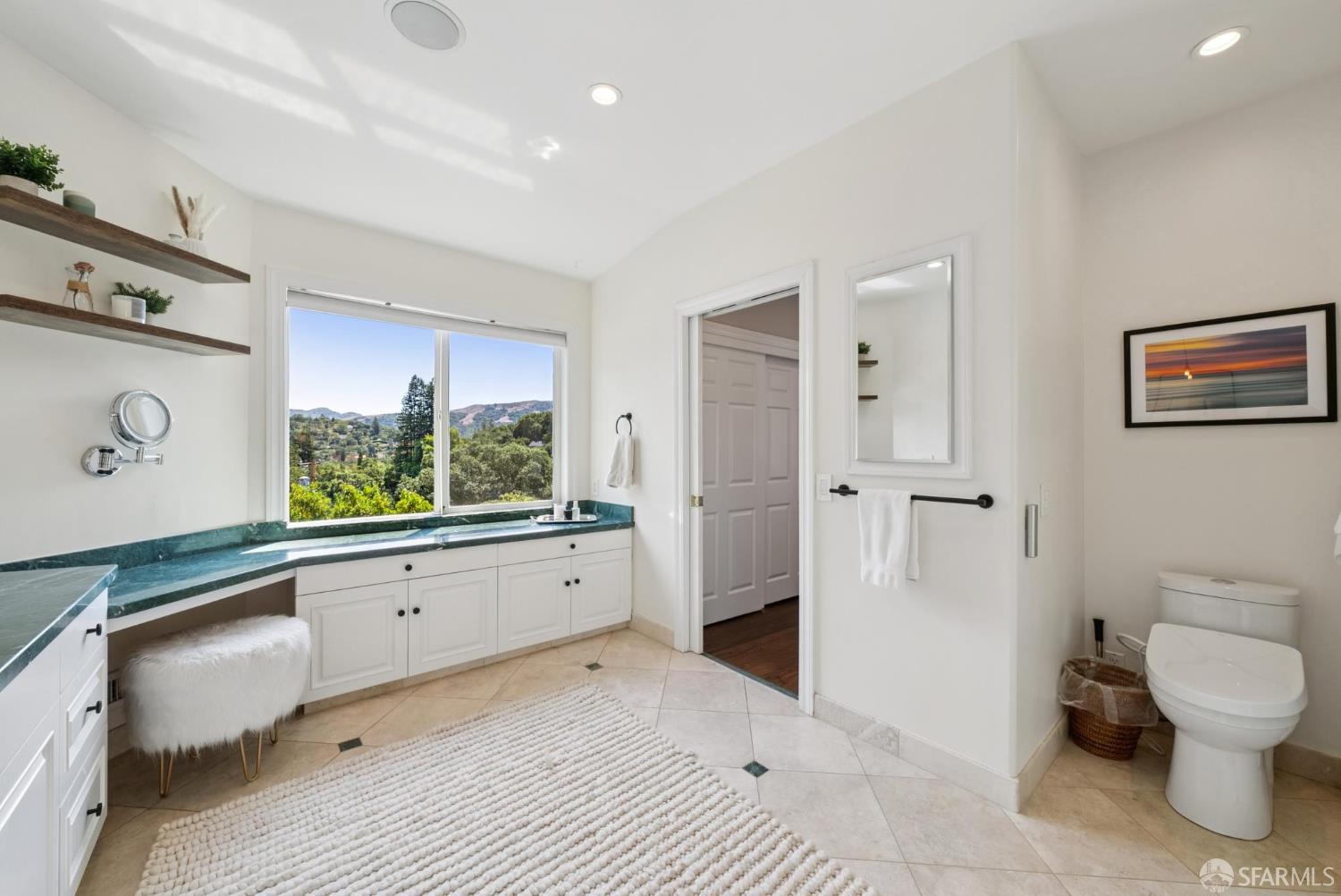 Detail Gallery Image 39 of 66 For 69 La Espiral, Orinda,  CA 94563 - 4 Beds | 3/1 Baths