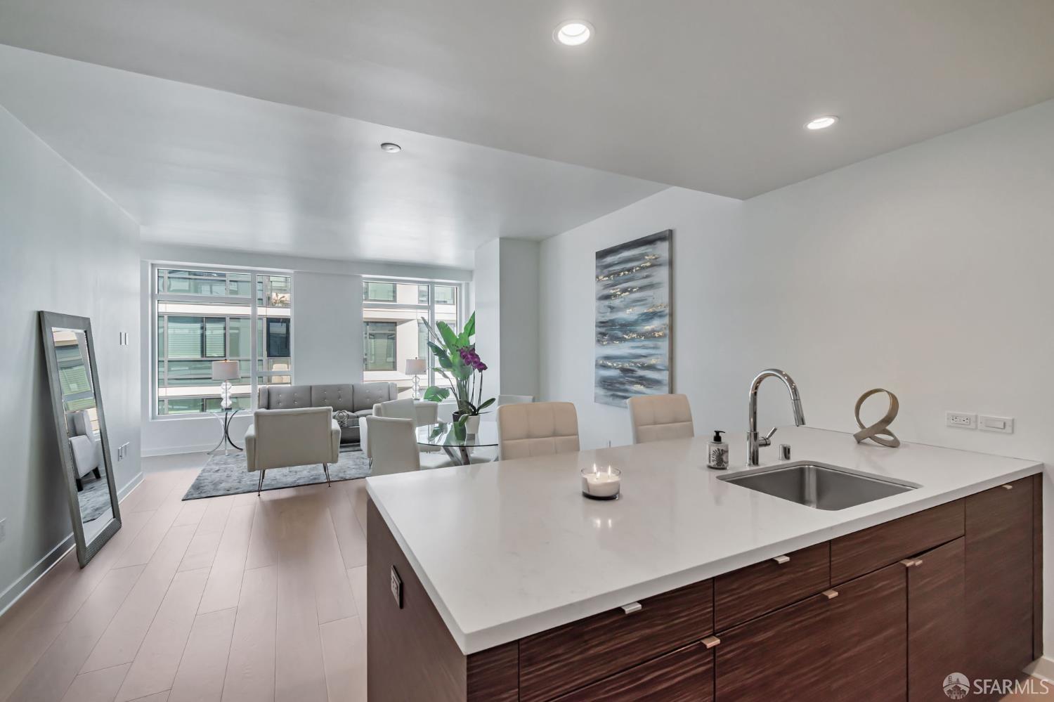 Detail Gallery Image 5 of 79 For 1688 Pine St #W1203,  San Francisco,  CA 94109 - 1 Beds | 1 Baths