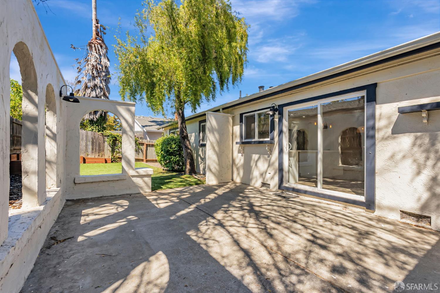 Detail Gallery Image 26 of 31 For 372 Glacier Dr, Martinez,  CA 94553 - 4 Beds | 2 Baths