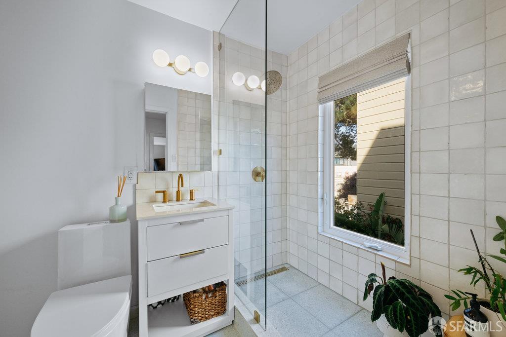 Detail Gallery Image 23 of 33 For 150 Kingston St, San Francisco,  CA 94110 - 2 Beds | 1/1 Baths