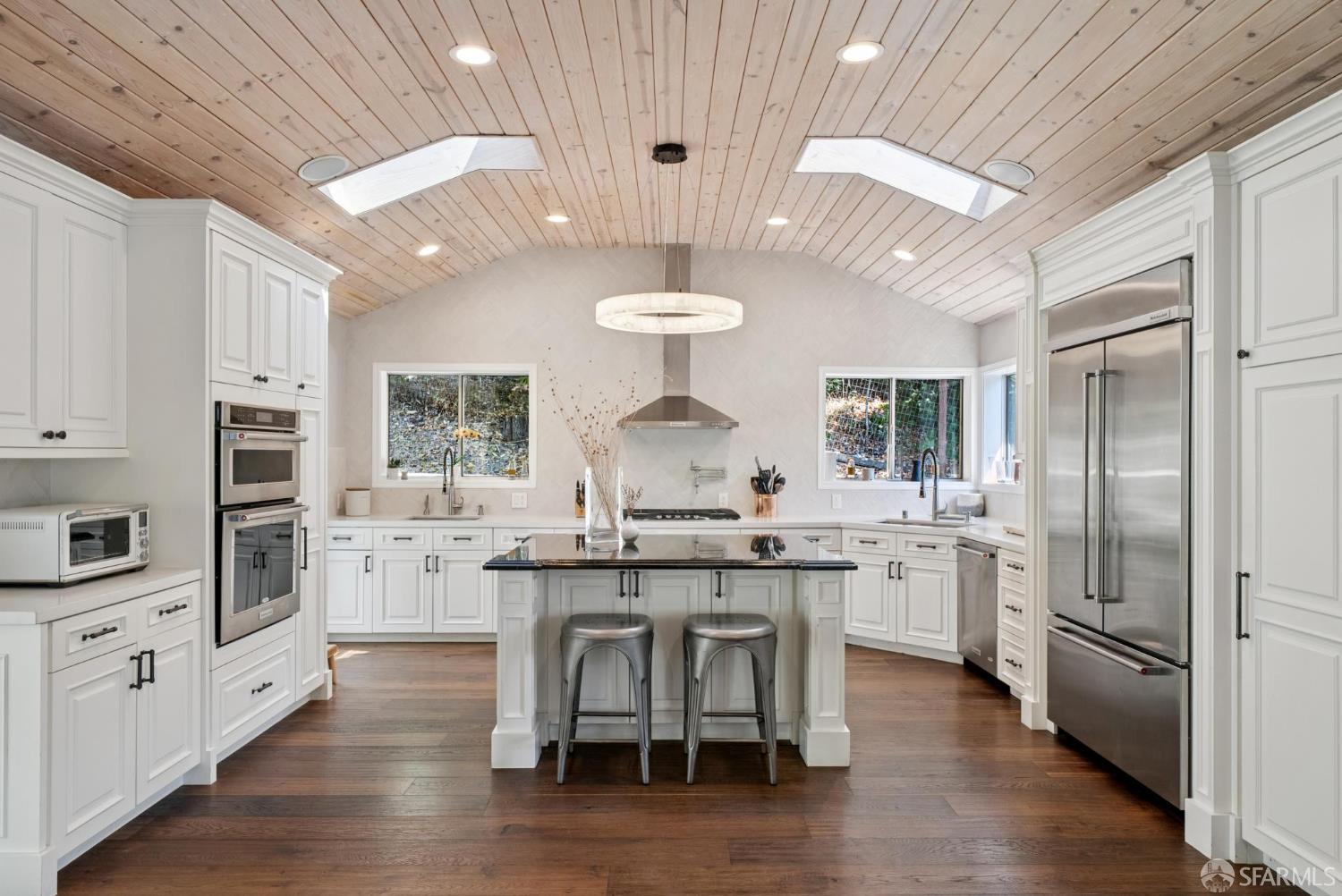 Detail Gallery Image 11 of 66 For 69 La Espiral, Orinda,  CA 94563 - 4 Beds | 3/1 Baths