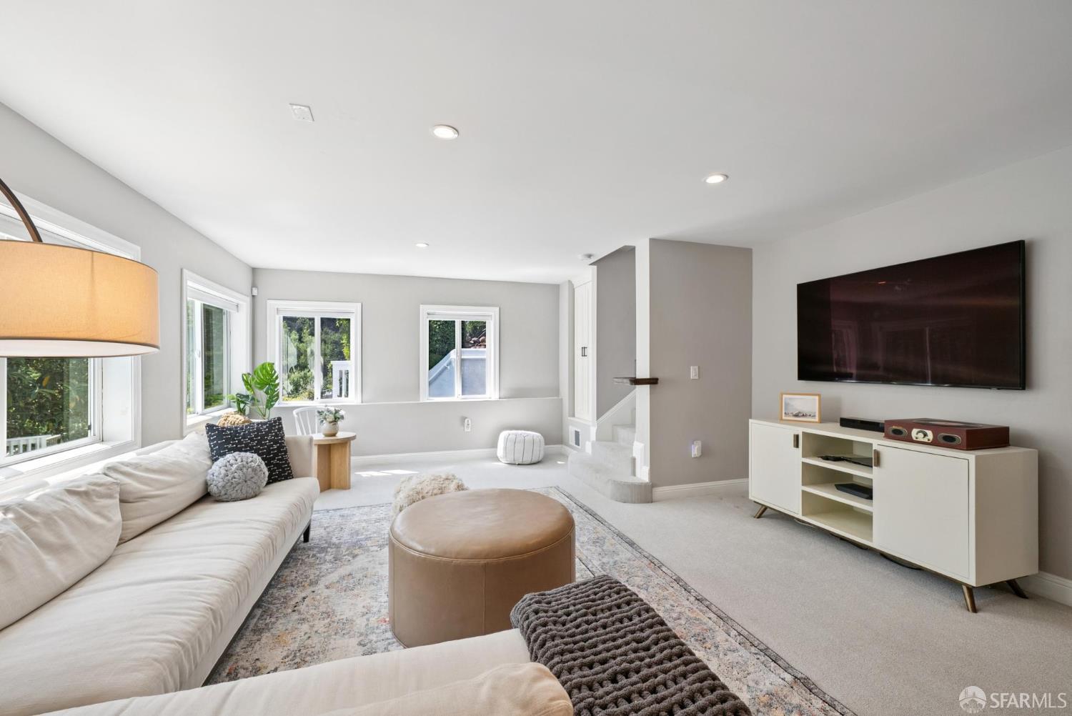 Detail Gallery Image 44 of 66 For 69 La Espiral, Orinda,  CA 94563 - 4 Beds | 3/1 Baths