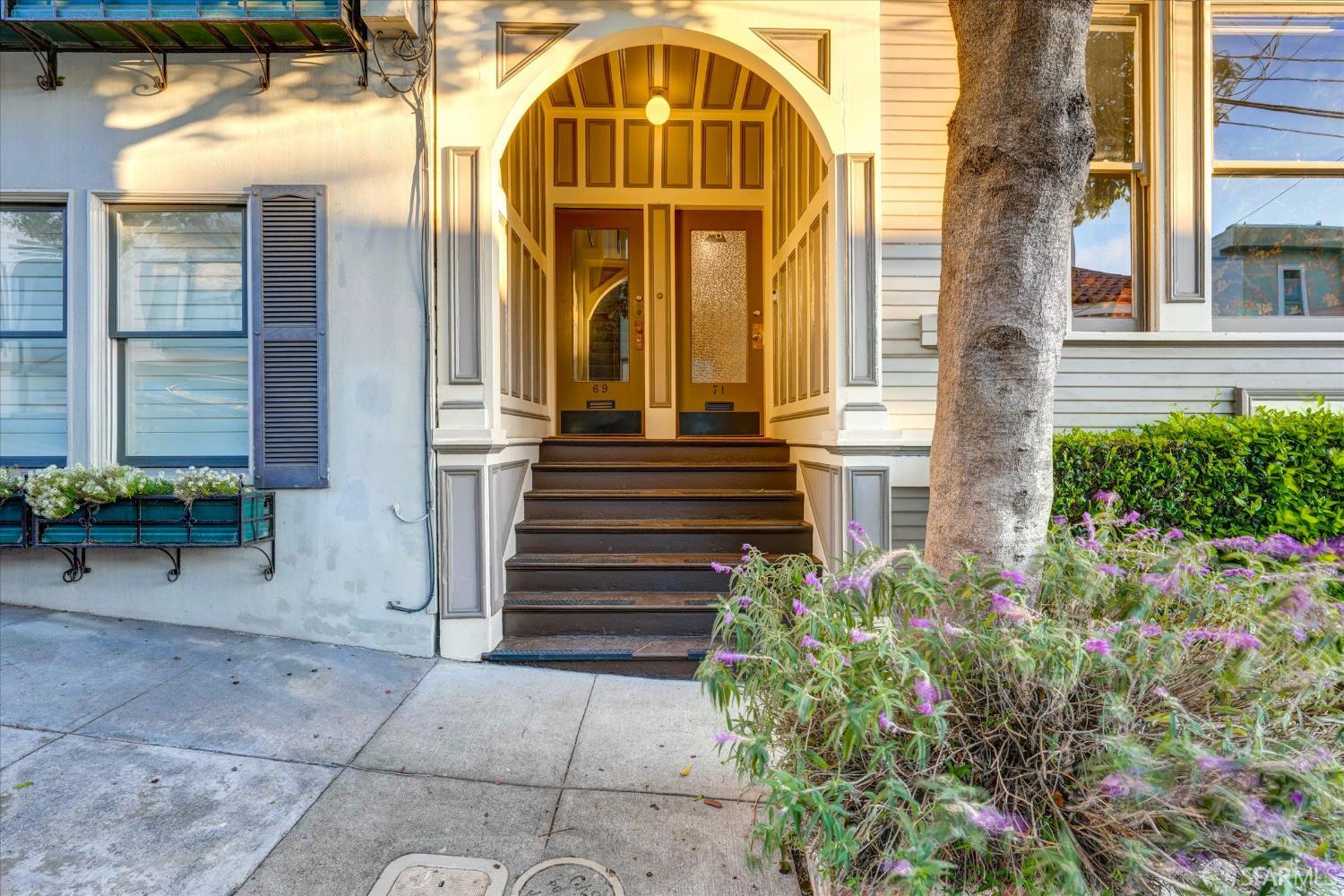 Detail Gallery Image 2 of 26 For 69 Glover St, San Francisco,  CA 94109 - – Beds | – Baths