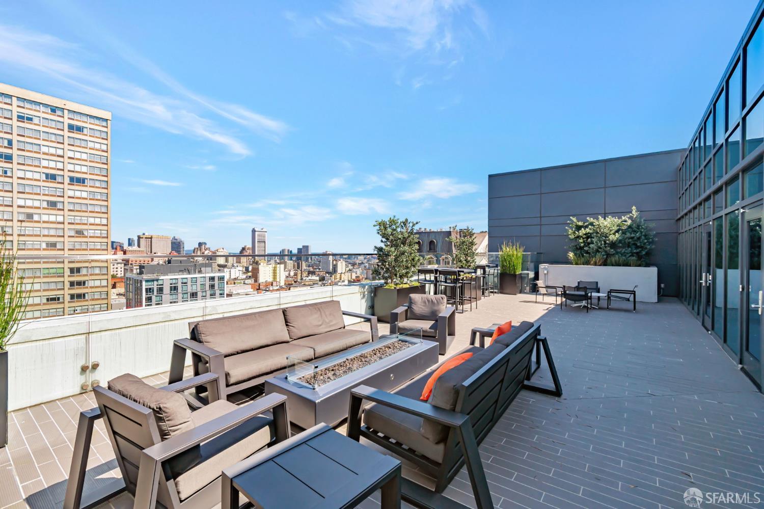 Detail Gallery Image 70 of 79 For 1688 Pine St #W1203,  San Francisco,  CA 94109 - 1 Beds | 1 Baths