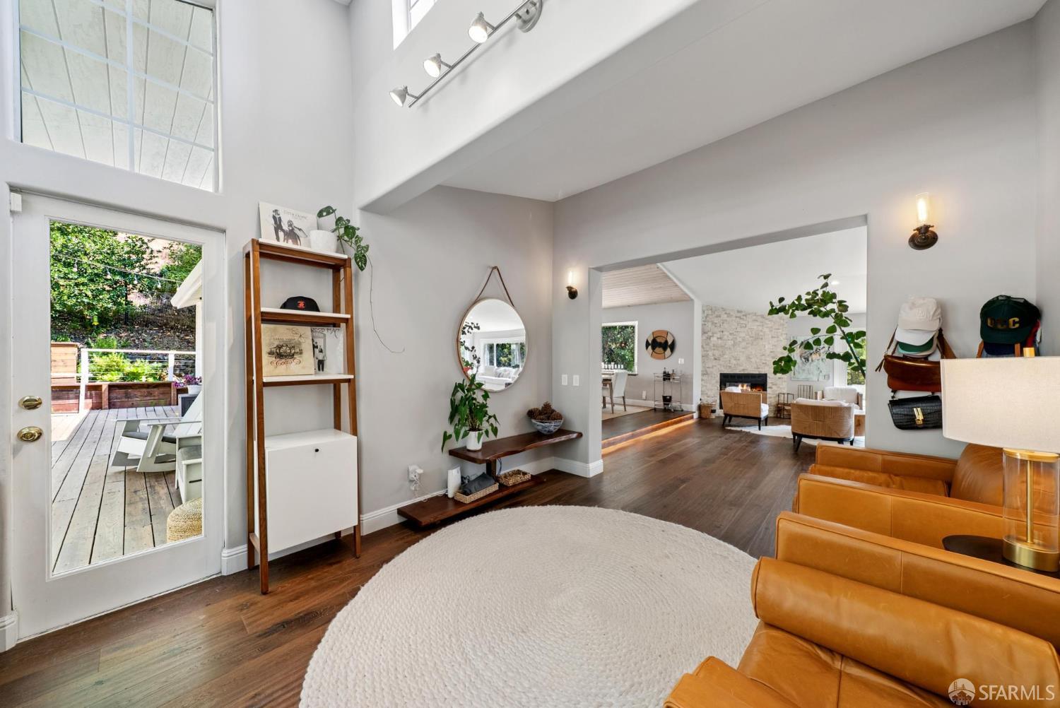 Detail Gallery Image 28 of 66 For 69 La Espiral, Orinda,  CA 94563 - 4 Beds | 3/1 Baths