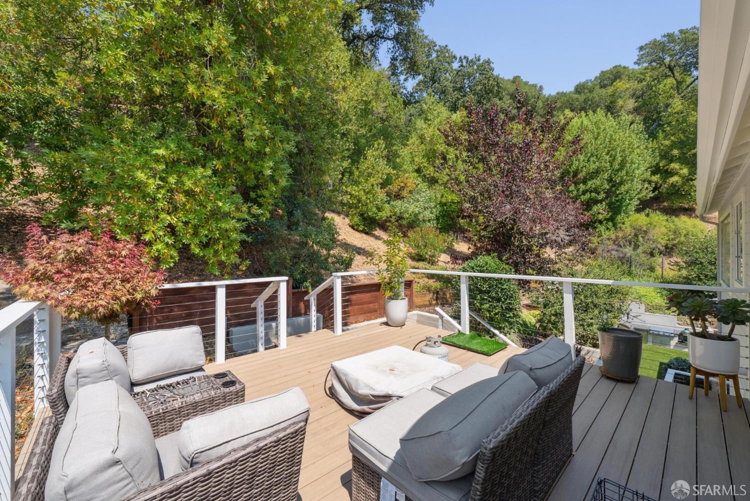 Detail Gallery Image 36 of 66 For 69 La Espiral, Orinda,  CA 94563 - 4 Beds | 3/1 Baths