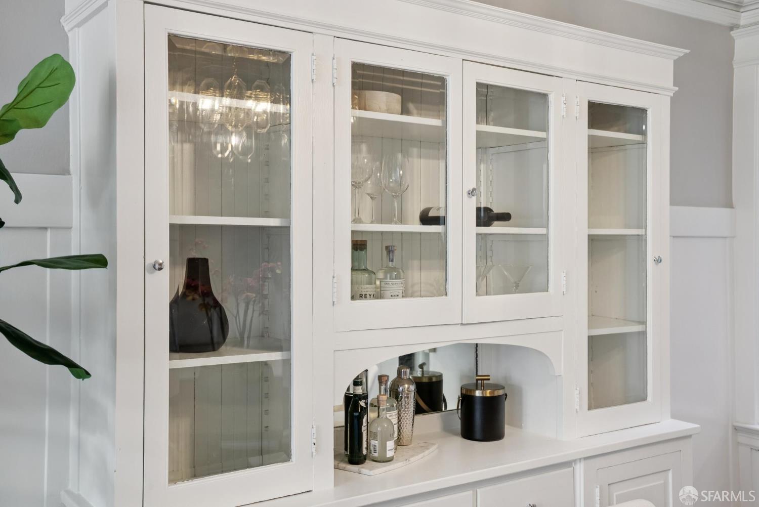 Detail Gallery Image 15 of 78 For 1162 Vallejo St, San Francisco,  CA 94109 - – Beds | – Baths