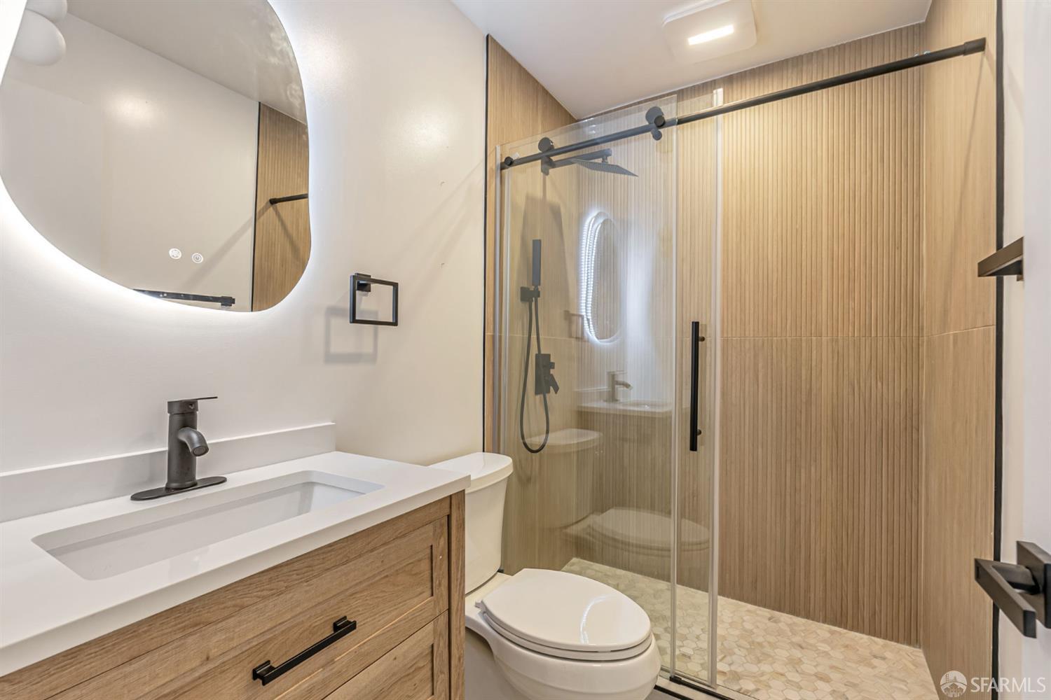 Detail Gallery Image 21 of 31 For 372 Glacier Dr, Martinez,  CA 94553 - 4 Beds | 2 Baths
