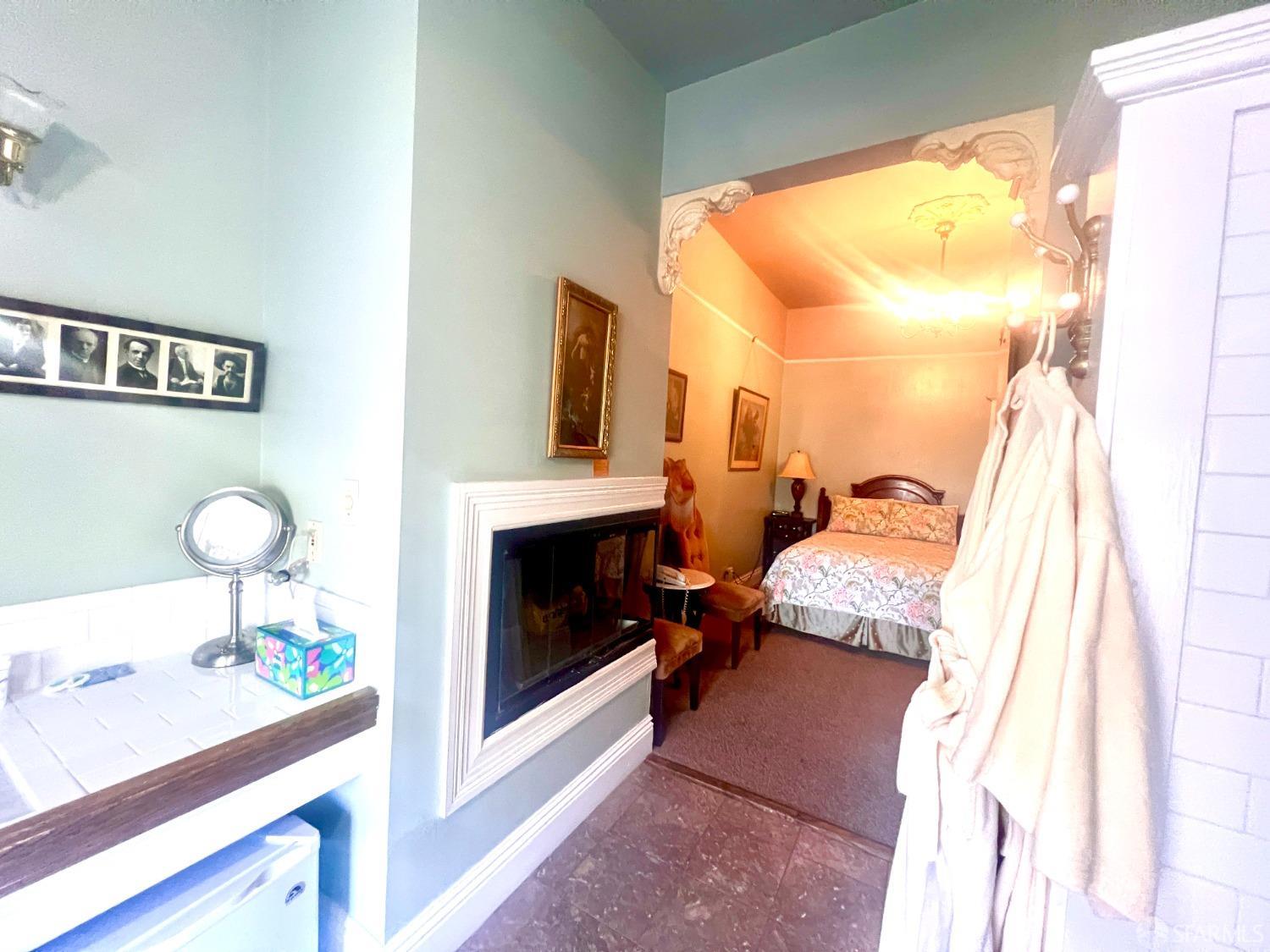 Detail Gallery Image 12 of 22 For 937 S South Van Ness Ave, San Francisco,  CA 94110 - 4 Beds | 5 Baths