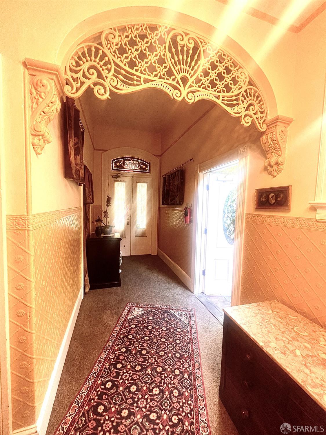 Detail Gallery Image 8 of 22 For 937 S South Van Ness Ave, San Francisco,  CA 94110 - 4 Beds | 5 Baths