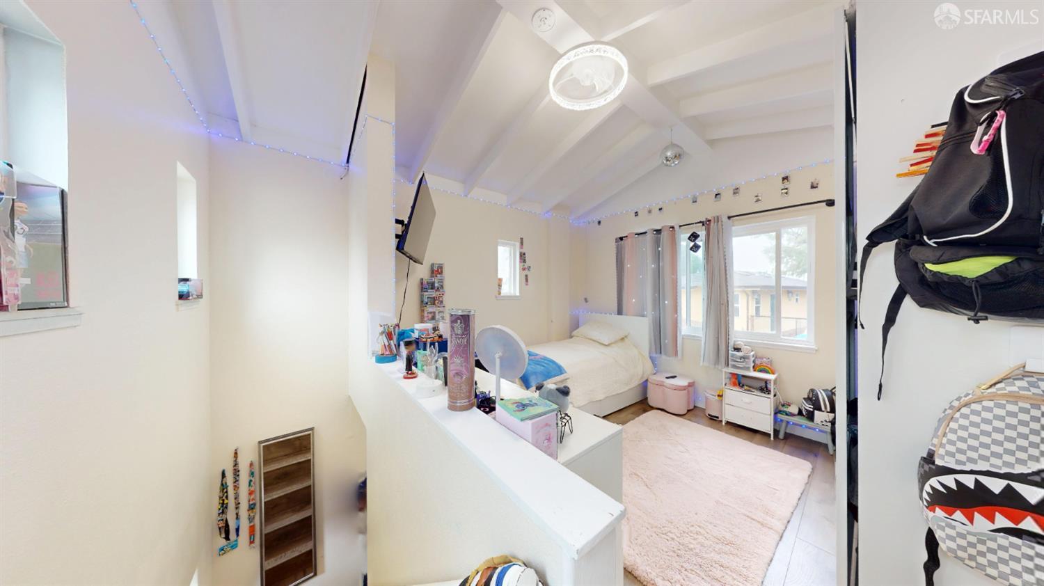Detail Gallery Image 19 of 29 For 1155 Crespi Dr, Pacifica,  CA 94044 - 4 Beds | 2 Baths