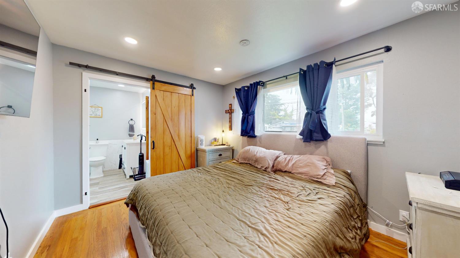 Detail Gallery Image 9 of 29 For 1155 Crespi Dr, Pacifica,  CA 94044 - 4 Beds | 2 Baths