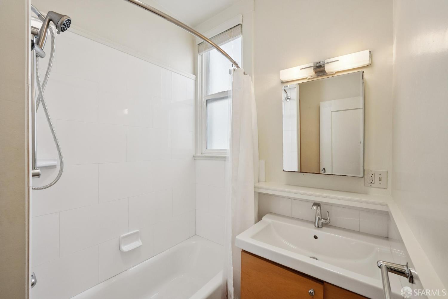 Detail Gallery Image 47 of 78 For 1162 Vallejo St, San Francisco,  CA 94109 - – Beds | – Baths