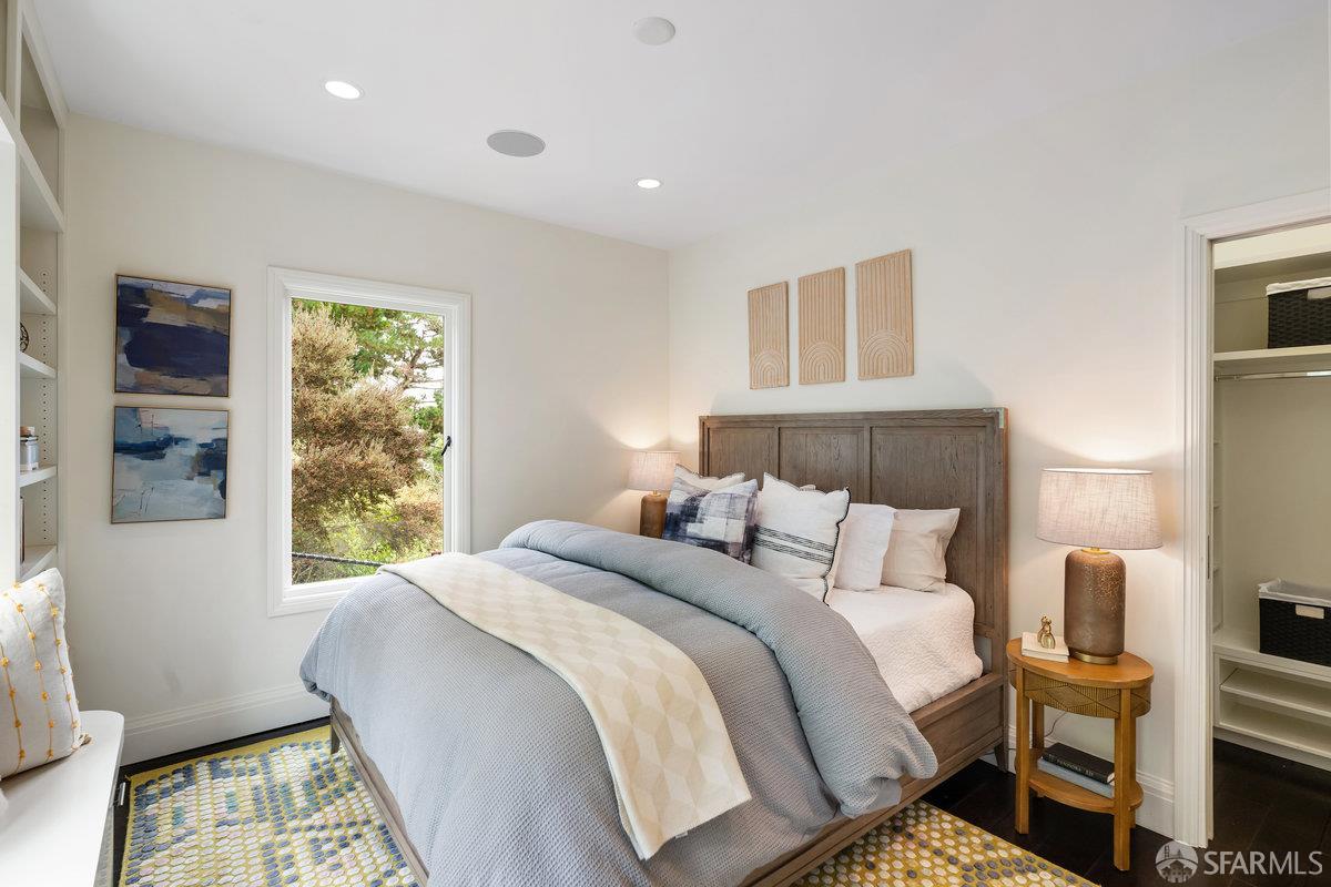 Detail Gallery Image 62 of 90 For 2635 Lyon St, San Francisco,  CA 94123 - 7 Beds | 4/1 Baths