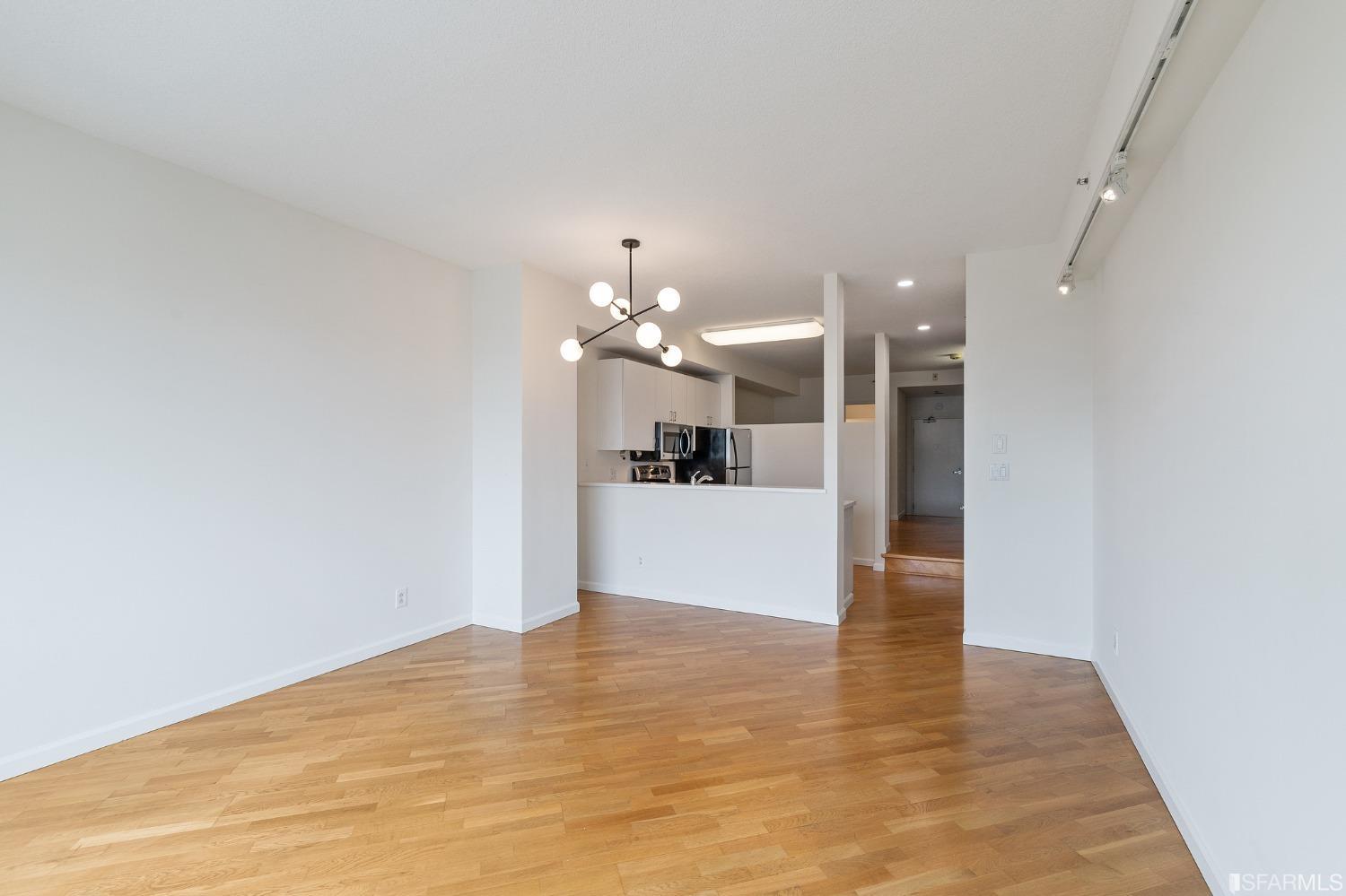 Detail Gallery Image 24 of 29 For 220 Lombard St #618,  San Francisco,  CA 94111 - 1 Beds | 1 Baths