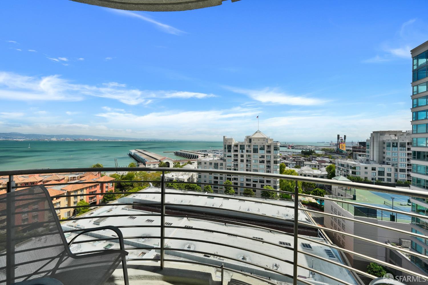 Detail Gallery Image 4 of 28 For 219 Brannan St 12j,  San Francisco,  CA 94107 - 2 Beds | 2 Baths
