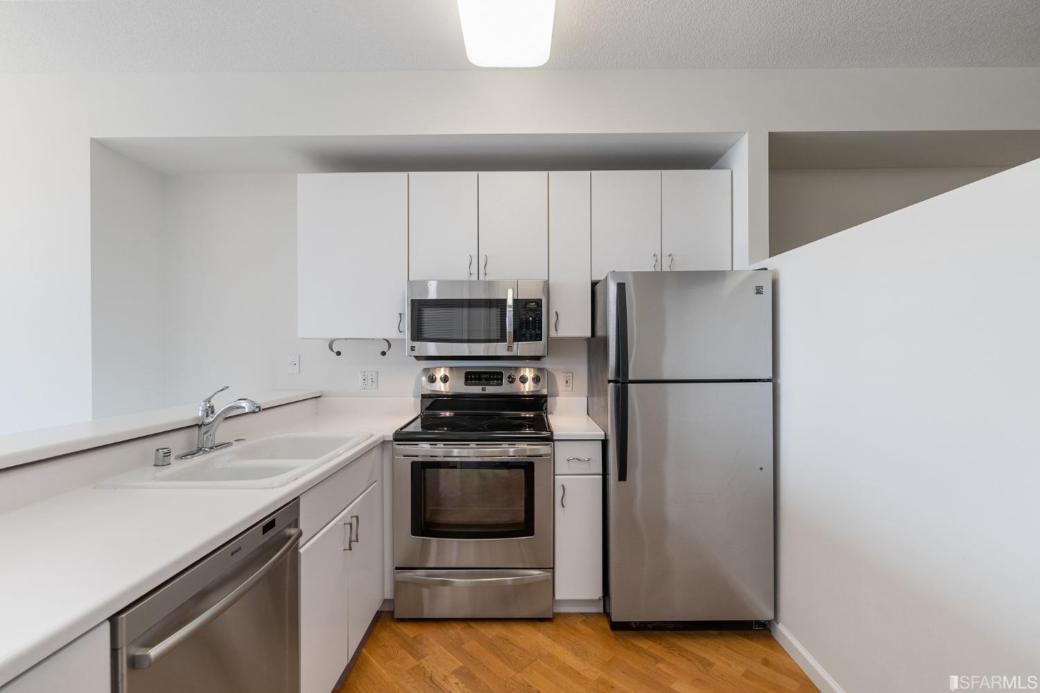 Detail Gallery Image 9 of 29 For 220 Lombard St #618,  San Francisco,  CA 94111 - 1 Beds | 1 Baths