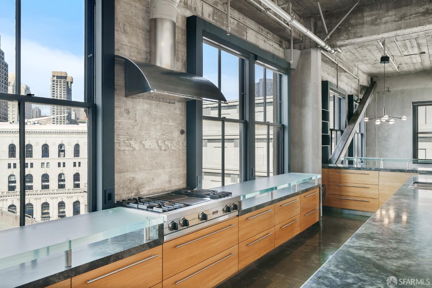 Detail Gallery Image 14 of 60 For 2 Mint Plz #1001,  San Francisco,  CA 94103 - 4 Beds | 3 Baths