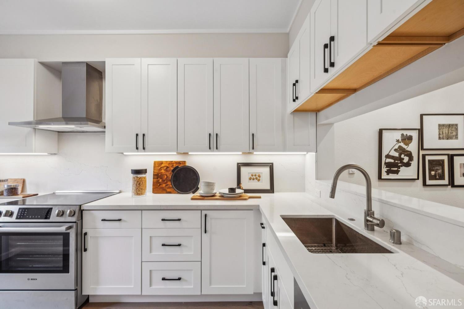 Detail Gallery Image 4 of 12 For 2075 Sutter St #215,  San Francisco,  CA 94115 - 2 Beds | 2 Baths