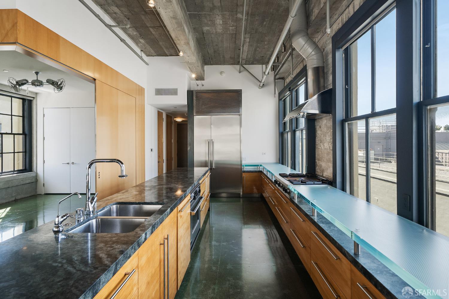 Detail Gallery Image 11 of 60 For 2 Mint Plz #1001,  San Francisco,  CA 94103 - 4 Beds | 3 Baths