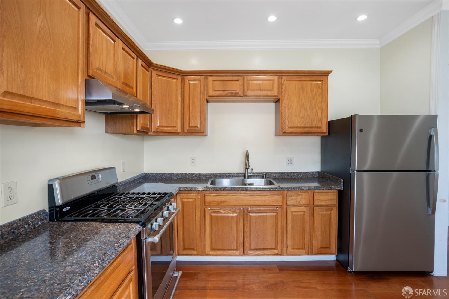 Detail Gallery Image 22 of 32 For 3834 Waller Ave, Richmond,  CA 94804 - 2 Beds | 1 Baths