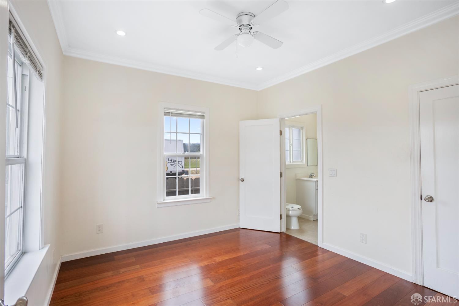Detail Gallery Image 10 of 32 For 3834 Waller Ave, Richmond,  CA 94804 - 2 Beds | 1 Baths