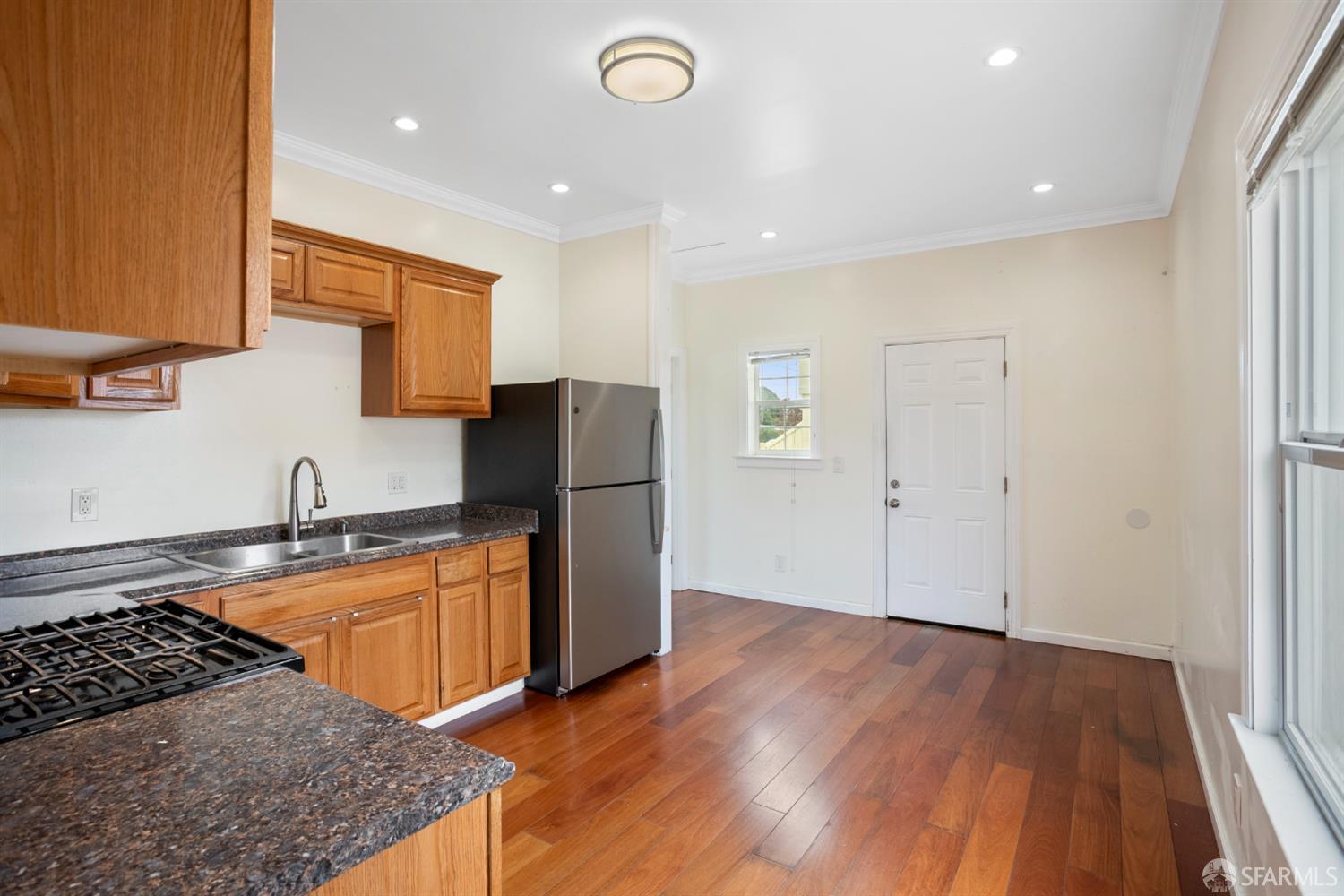 Detail Gallery Image 17 of 32 For 3834 Waller Ave, Richmond,  CA 94804 - 2 Beds | 1 Baths