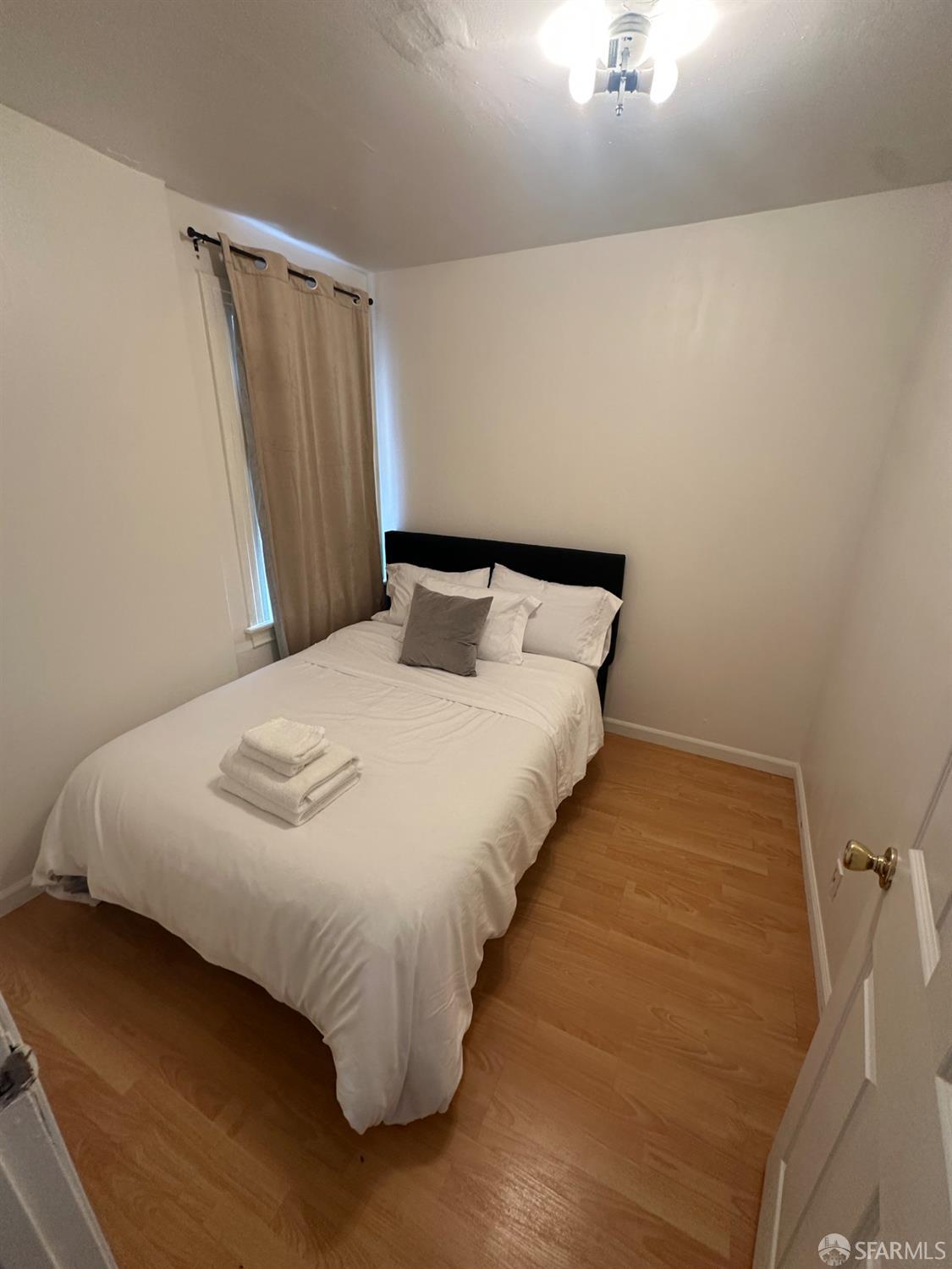 Detail Gallery Image 3 of 6 For 630 40th Ave, San Francisco,  CA 94121 - – Beds | – Baths