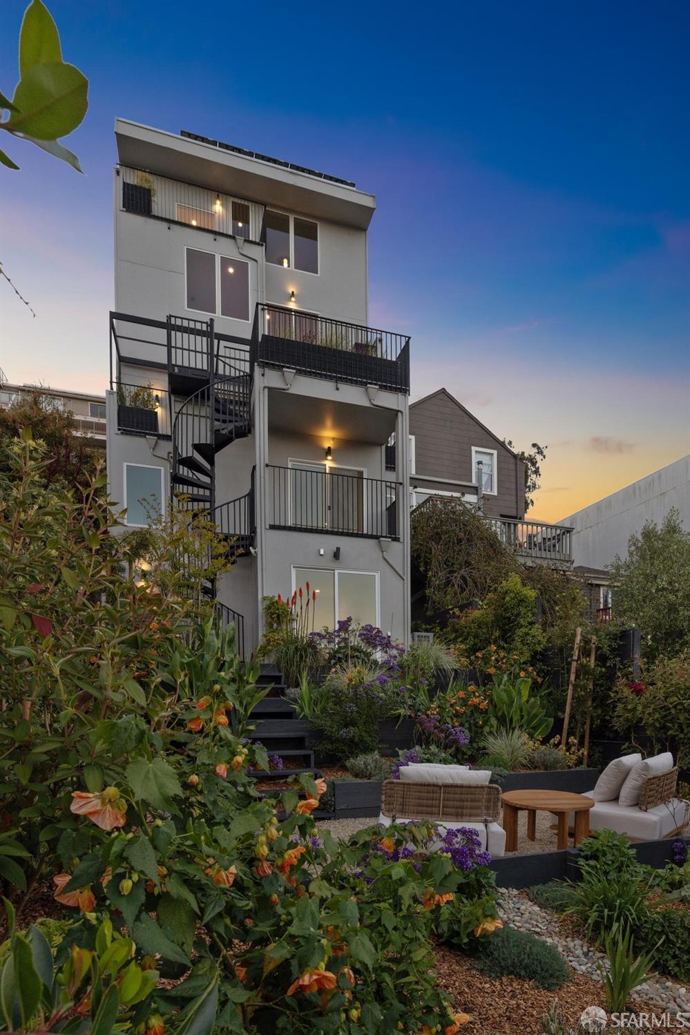 Detail Gallery Image 59 of 60 For 479 28th St, San Francisco,  CA 94131 - 7 Beds | 6/1 Baths