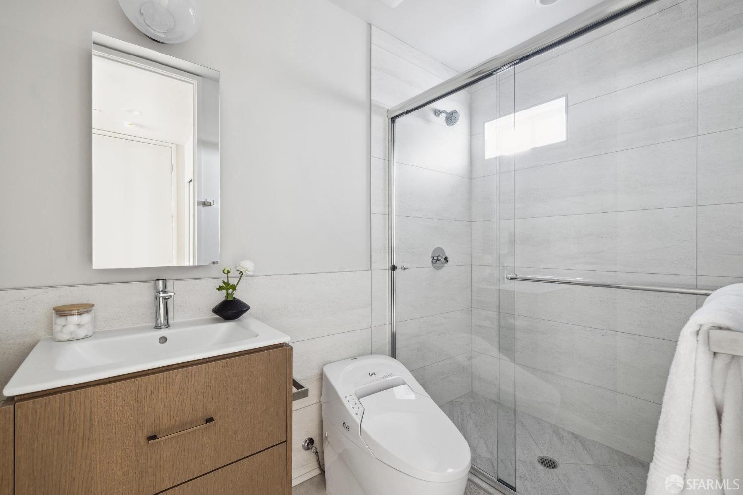 Detail Gallery Image 24 of 60 For 479 28th St, San Francisco,  CA 94131 - 7 Beds | 6/1 Baths