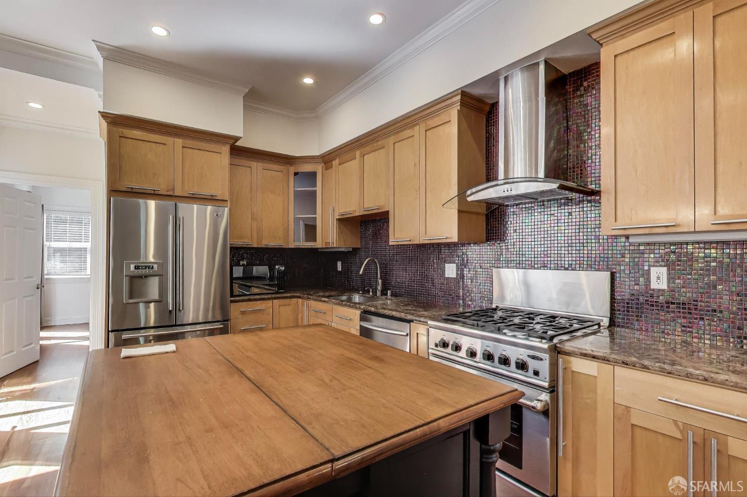 Detail Gallery Image 4 of 18 For 1623 Vallejo St, San Francisco,  CA 94123 - – Beds | – Baths