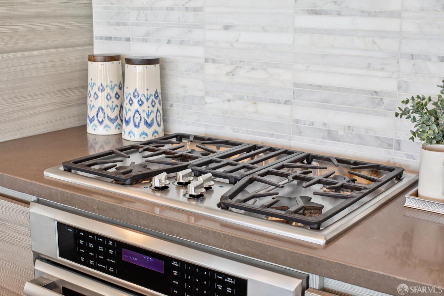 Detail Gallery Image 14 of 59 For 718 Long Bridge St 1002l,  San Francisco,  CA 94158 - 2 Beds | 2 Baths