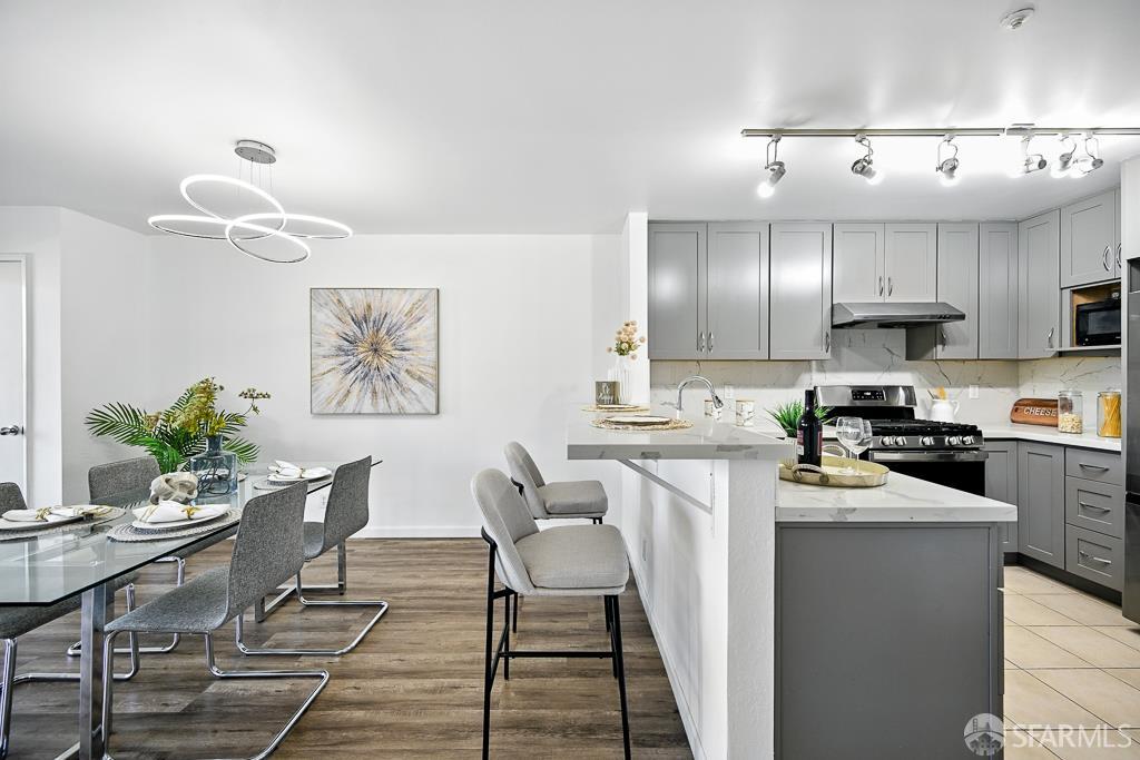Detail Gallery Image 7 of 54 For 305 Oak Ct, Daly City,  CA 94014 - 3 Beds | 2 Baths