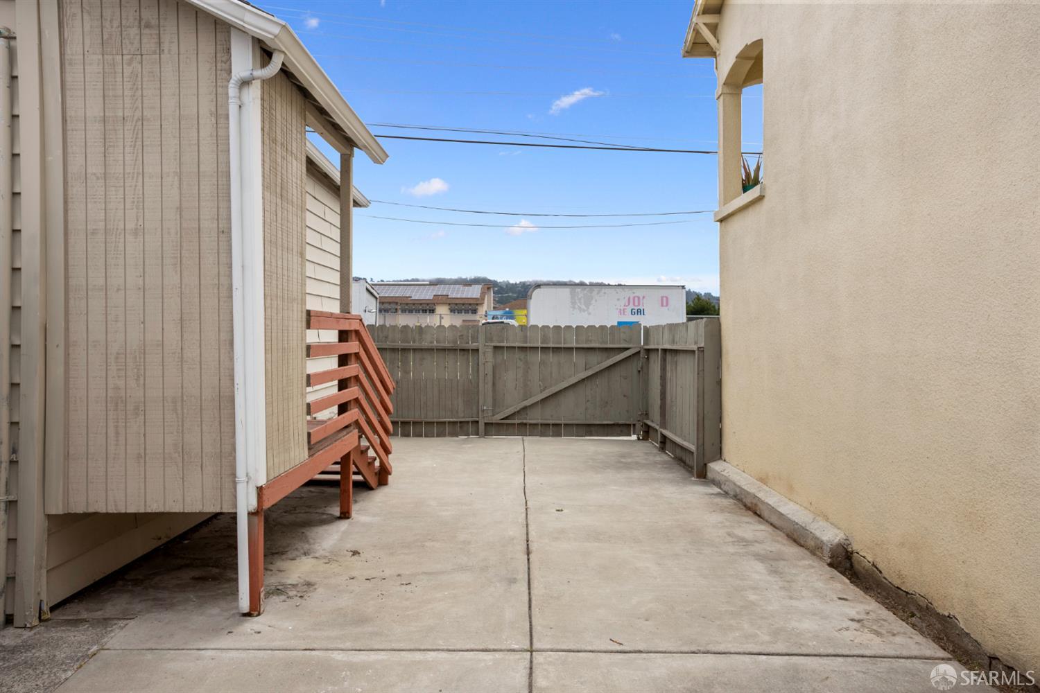 Detail Gallery Image 28 of 32 For 3834 Waller Ave, Richmond,  CA 94804 - 2 Beds | 1 Baths